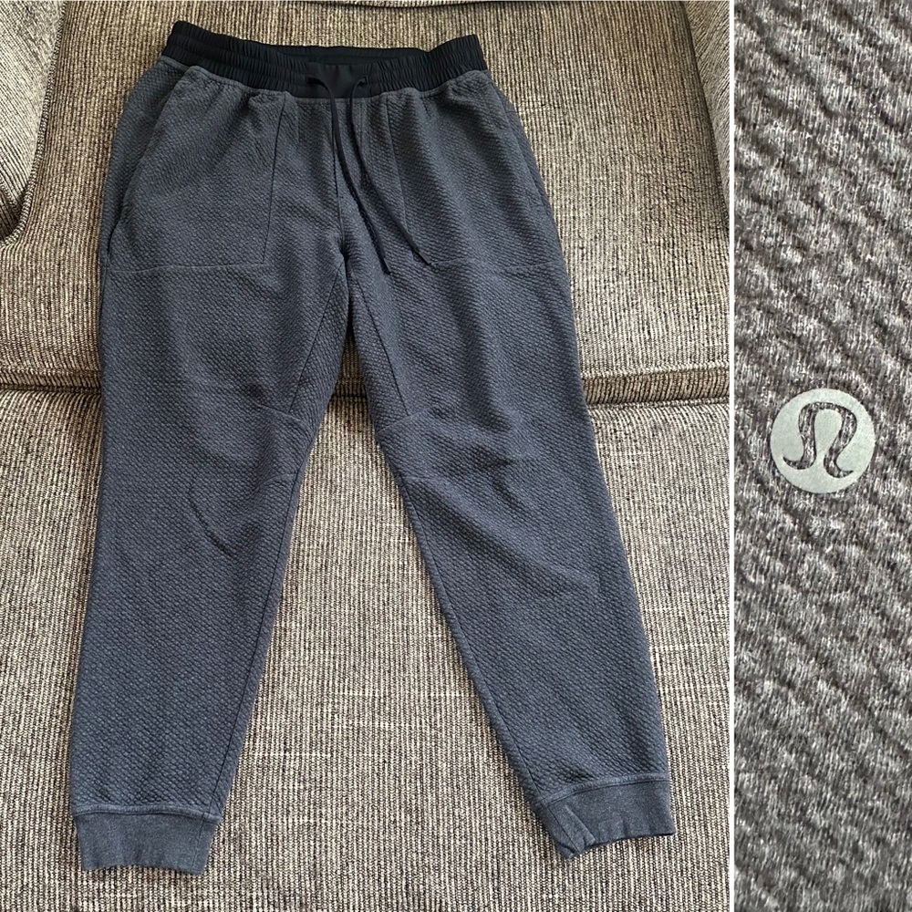 Lululemon At Ease Jogger in Heathered Black- XL
